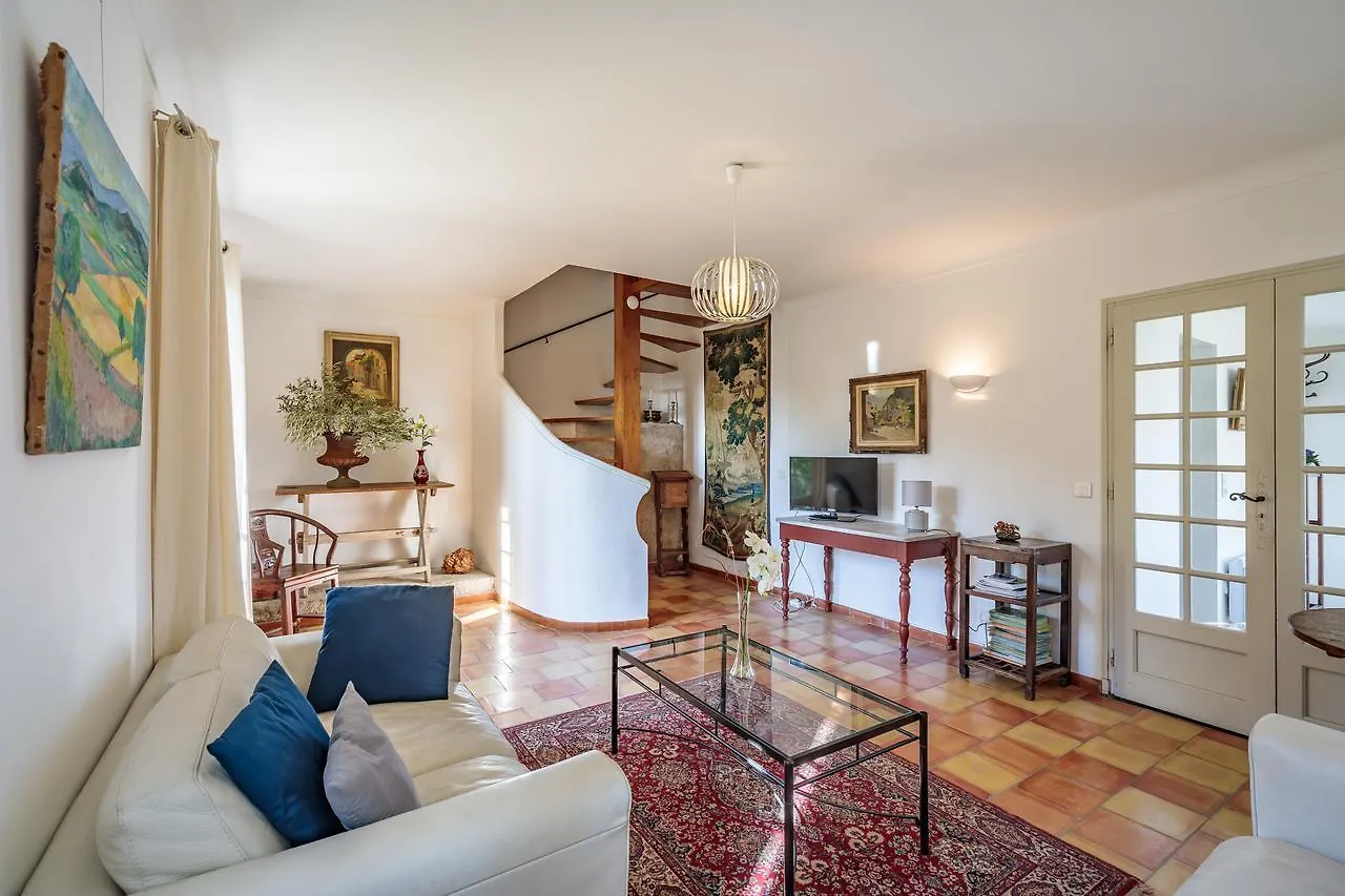 La Maison Des Roches Gordes Holiday home